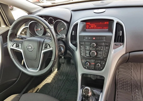 Opel Astra cena 29900 przebieg: 123000, rok produkcji 2012 z Łobżenica małe 631